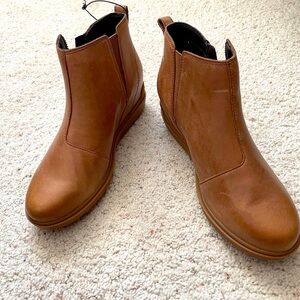 Brand new Sorel Women's Evie ll Zip Boot